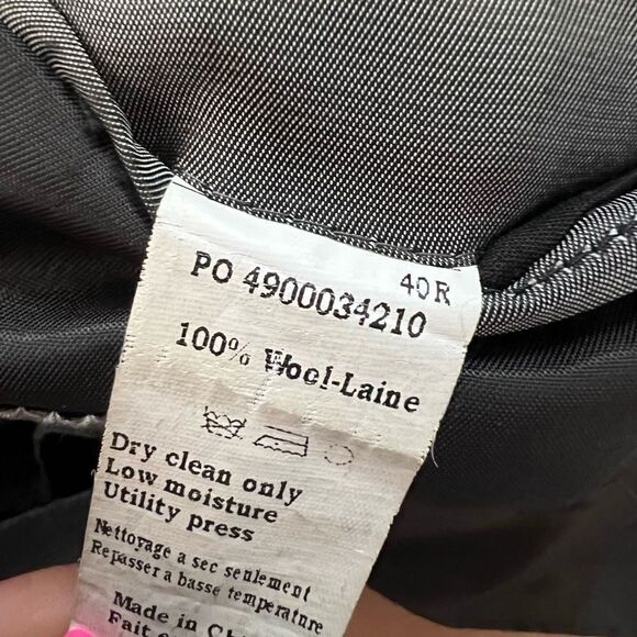 MENS DKNY 100% Wool 2 Button Dark Grey Dressy Blazer 40R - Picture 9 of 9